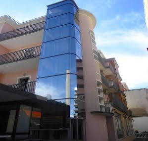 Hotel Villa Livia Rimini Esterno foto